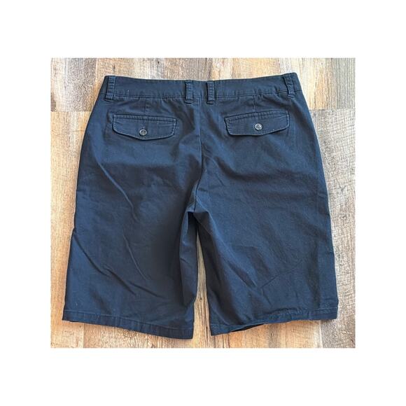 Liz Claiborne Black Bermuda Shorts Sz 10 - Picture 2 of 9